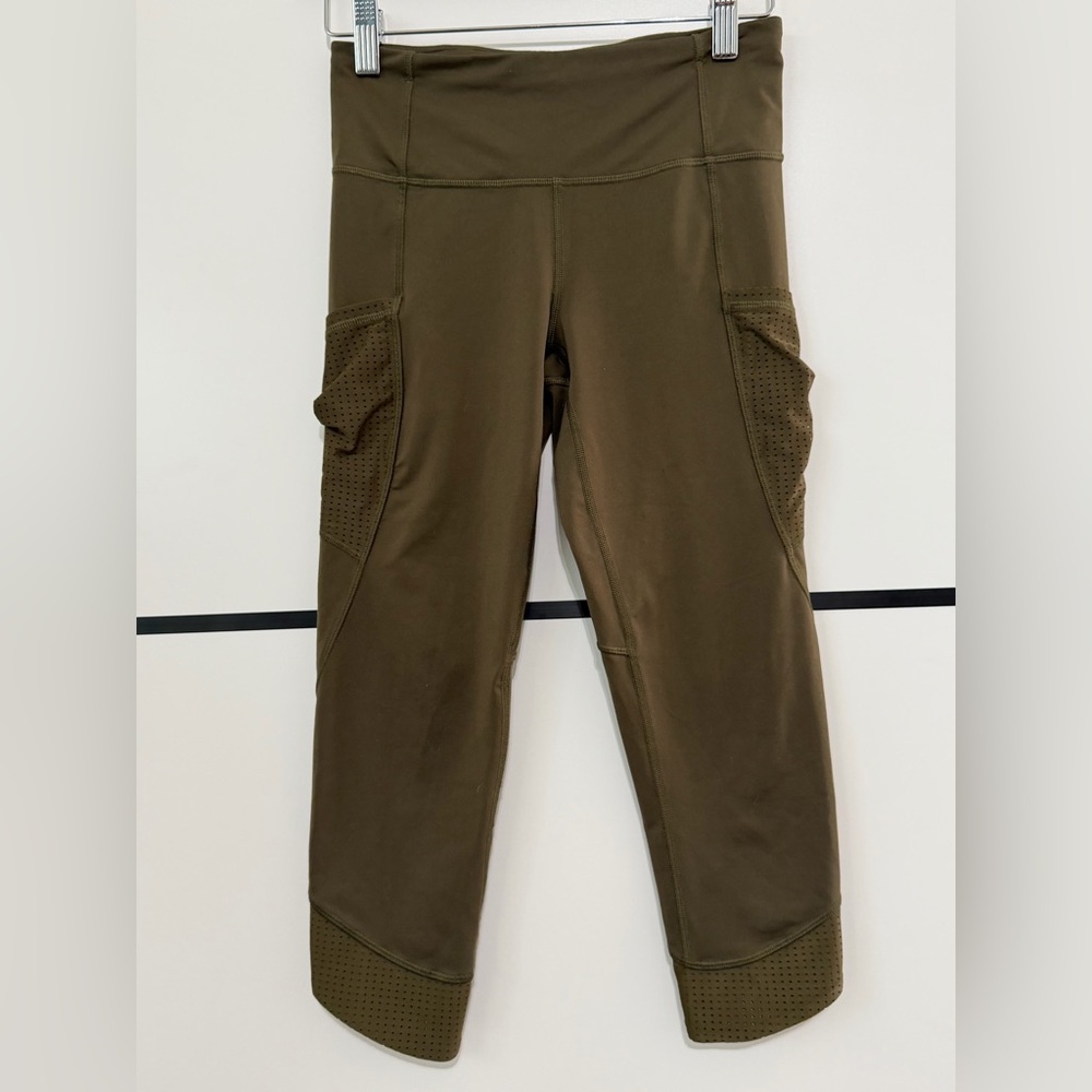 Ivivva By Lululemon Girls Here To Sweat  Crop Leggings Size 12 olive color